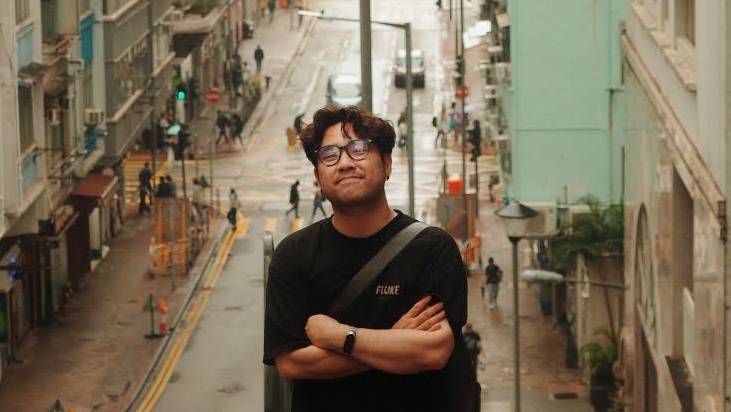 Mirip Guntur Abadikan Cinta Lewat Lagu “Sampai Antariksa”, Liriknya Bikin Emosional