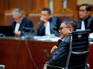 Diperiksa sebagai Terdakwa, Hasto Kristiyanto Bantah Punya Kedekatan dengan Harun Masiku