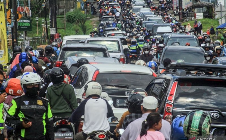 Arus Balik ke Jakarta Lewat Puncak, Pengendara Diminta Perhatikan Jadwal One Way
