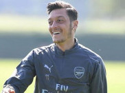 Dari Mesut Ozil Hingga Siwon Suju, Begini Ungkapan Simpati Pesohor Dunia Kepada Korban Tsunami Selat Sunda!