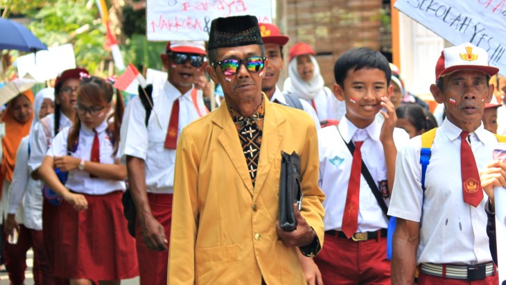 Hari Guru Nasional 2022, Ini Gambaran Guru dalam Puisi Karya Sastrawan Nasional