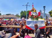 2 Gunungan Grebeg Maulud Keraton Surakarta Ludes Direbut Warga Sebelum Didoakan