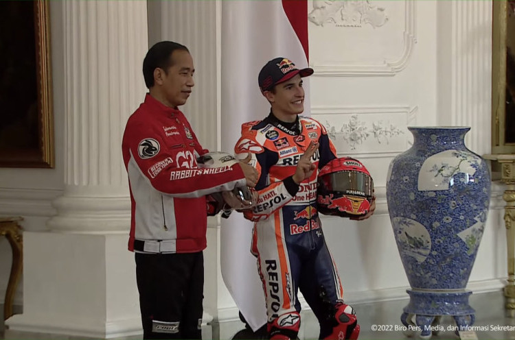 Jokowi Sebut Tiket MotoGP Mandalika Habis Terjual