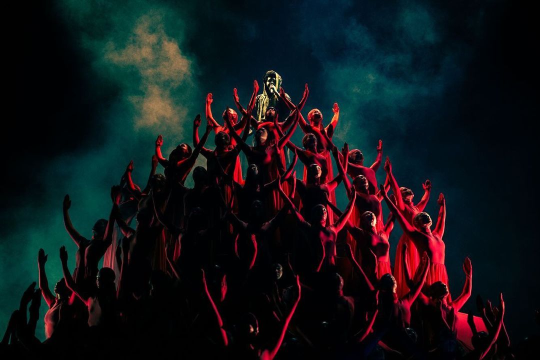 The Weeknd Bawakan 'Dancing In The Flames' di iHeartRadio Music Festival 2024