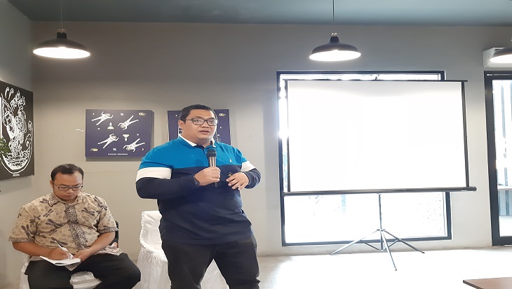 Direktur Eksekutif Lembaga Survei Politik Median Rico Marbun