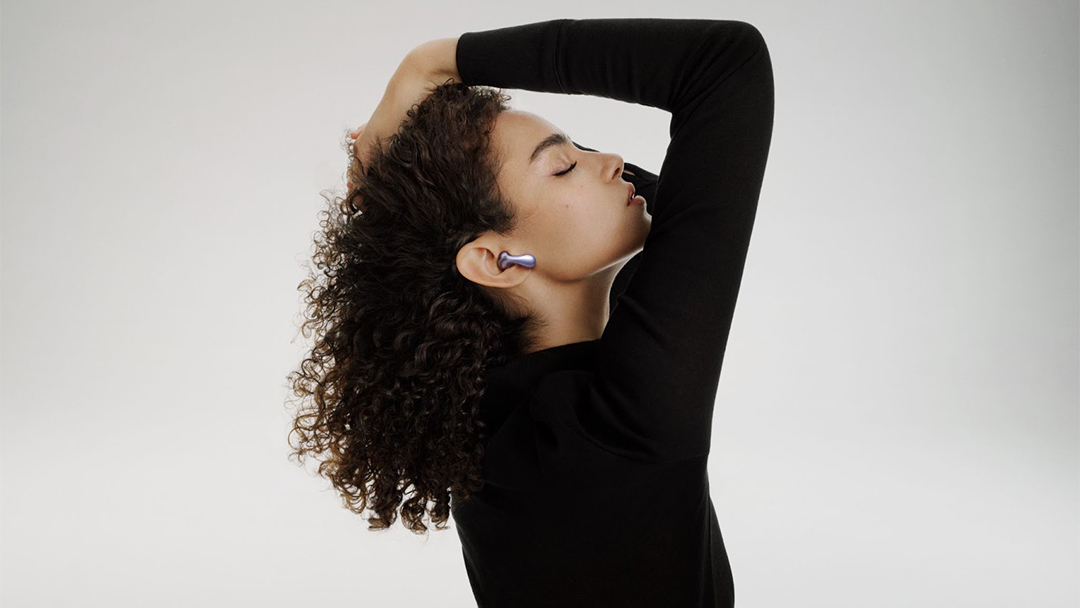 HUAWEI Segera Rilis FreeBuds 6, Earbuds Open-fit Pertama dengan Teknologi Dual Driver