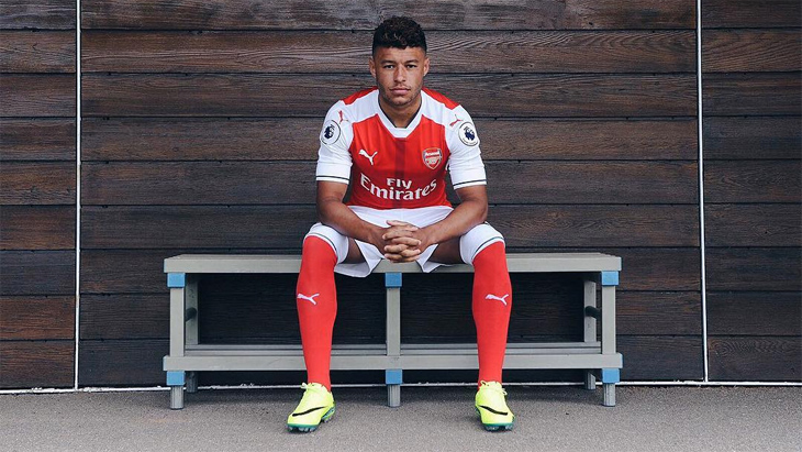 Oxlade-Chamberlain Segera Jalani Tes Kesehatan di Liverpool