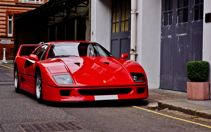 Trivia 5 Mobil Tercepat di Era 80an (foto Wallpaper Abyss)