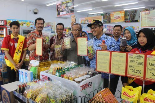 bupati tomira