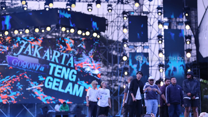 Jakarta Tenggelam Buka Hari Pertama FLAVS Festival 2023