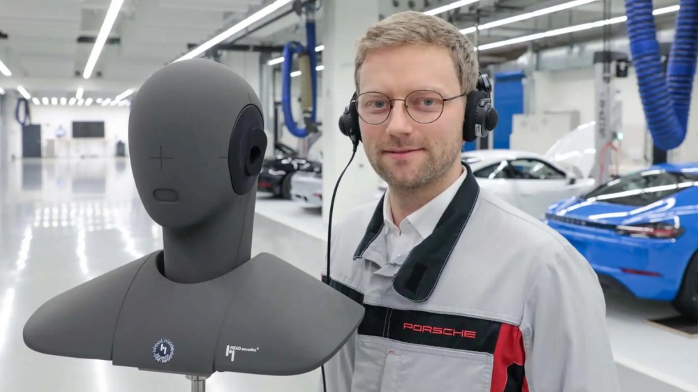Porsche Gunakan Teknologi Modul Akustik untuk Atur Suara dalam Kabin