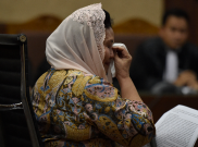 Sambil Menangis, Siti Fadilah Tegaskan Tidak Korupsi Dana Alkes