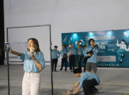 Latihan jelang pertunjukan Home Sweet Loan The Musical di Jakarta