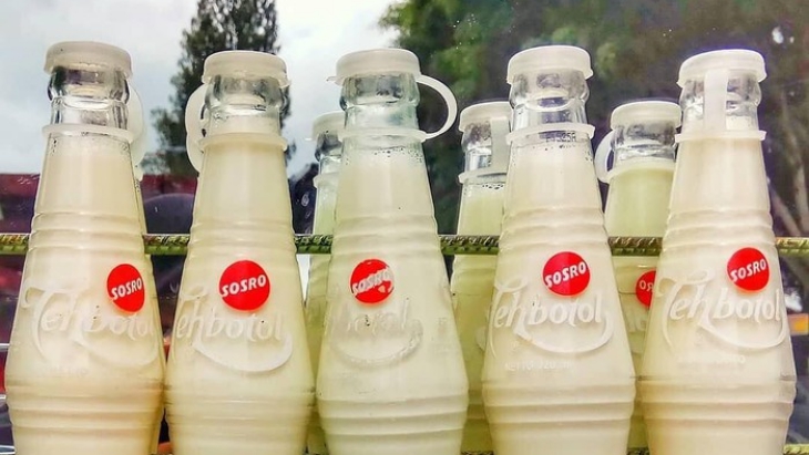 Viral! Teh Botol Berisi Susu Segar