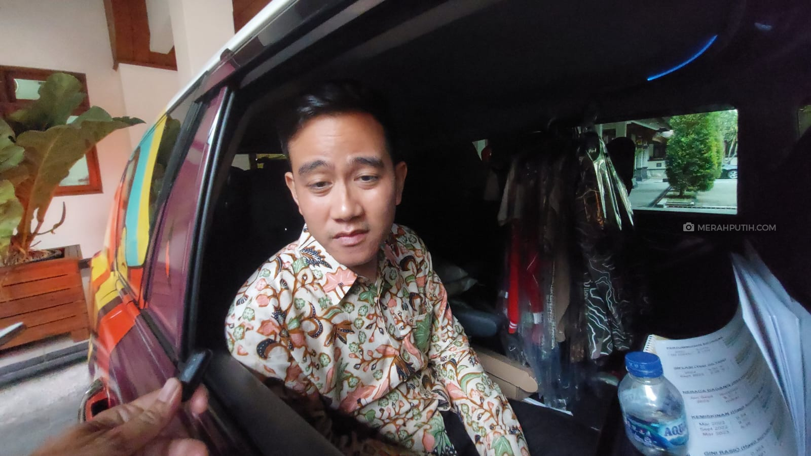 Gibran soal Polisi Patroli di Kantor DPC PDIP Solo: Jaga Objek Vital