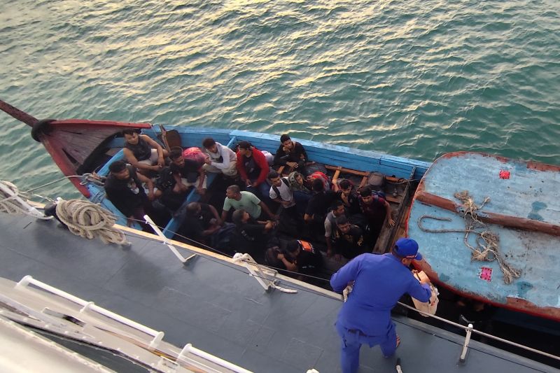 Baharkam Polri Gagalkan Penyelundupan 29 Orang Calon Pekerja Migran Indonesia di Perairan Tanjung Balai