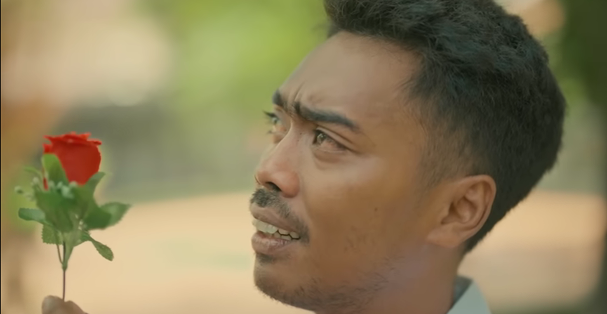 Makna lirik lagu Dumes
