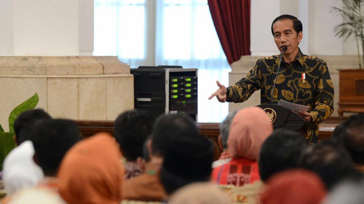 Presiden Jokowi: Saya Juga Ingin Pasang Foto yang Aneh-aneh Gitu, Tapi…