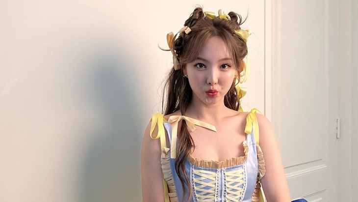 Cara Menggunakan Pita Rambut ala Idol Korea