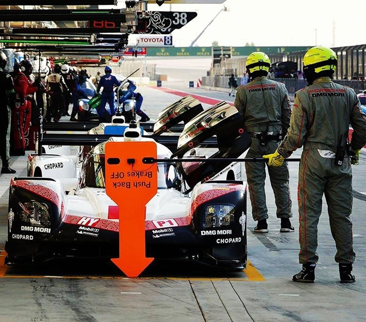 Pertandingan F1 di Sirkuit Internasional Bahrain. (Foto: instagram.com/wecmagazin)