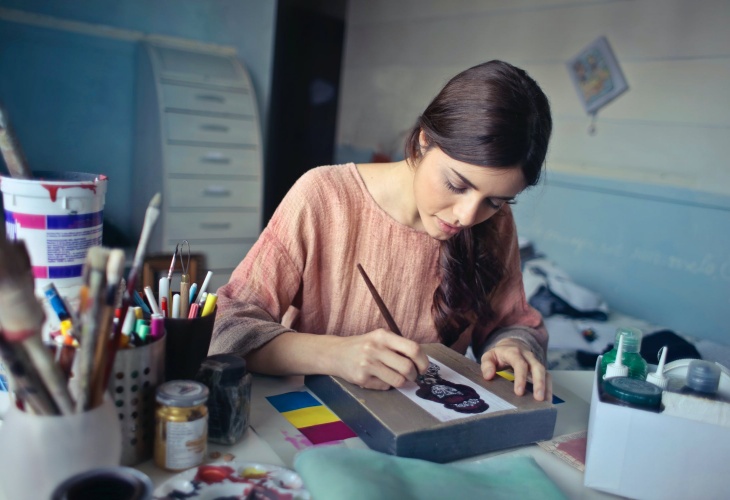 Kreatif, 5 Zodiak Ini Sering Mendatangkan Ide-Ide Brilian