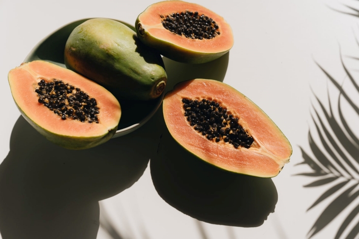 Pepaya dikenal mampu melawan peradangan. (Foto: pexels/alleksana)