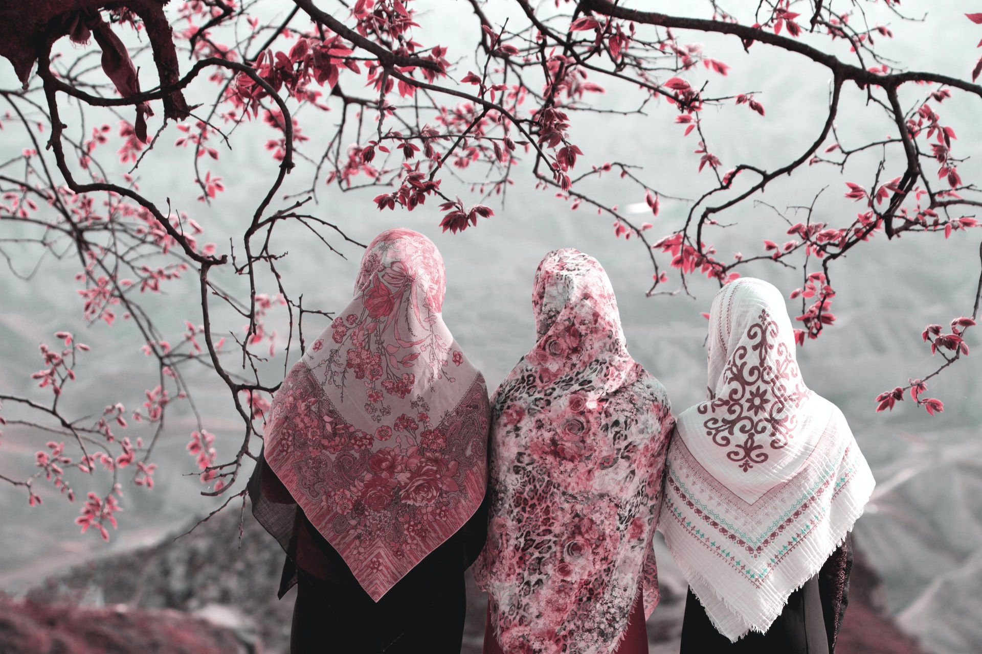 Minta Maaf Saat Halalbihalal Sekalian Pamer Barang Baru Biar Apa Sih?