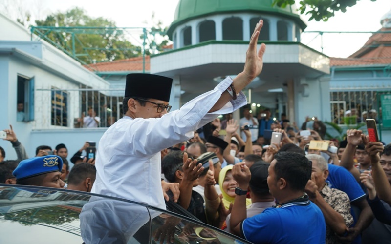Jaring Aspirasi Masyarakat Pati dan Wonogiri, Sandiaga Disambut Meriah Pendukung Jokowi