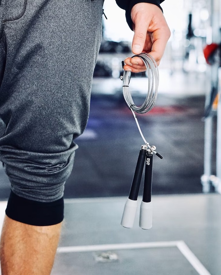 5 Rekomendasi Alat untuk Olahraga di Rumah