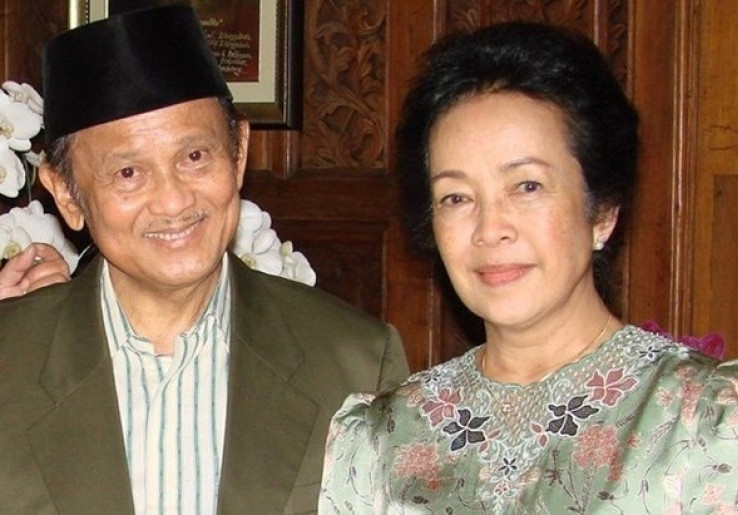 'Gula Jawa Berubah Jadi Gula Pasir', Awal Kisah Cinta Habibie dan Ainun