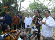 Kubu Jokowi dan Prabowo Sibuk Perang Diksi, Rakyat Terjebak Isu Murahan