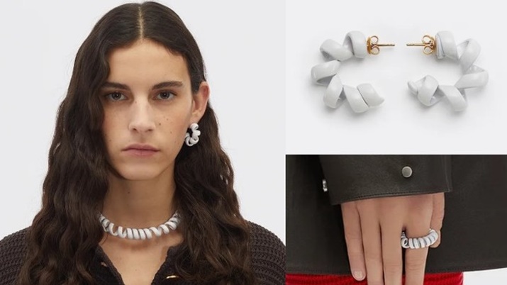 Kalung Mirip Kabel Telepon dari Bottega Veneta