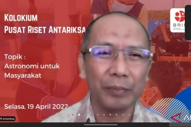 Profesor Riset Astronomi-Astrofisika, Pusat Riset Antariksa Badan Riset dan Inovasi Nasional (BRIN) Thomas Djamaluddin dalam diskusi daring yang diikuti dari Jakarta, Selasa (19/4/2022). ANTARA/Asep Firmansyah/Zoom-BRIN