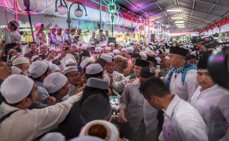 Hadiri Peringatan Maulid Nabi dan Haul Habib Kwitang, Prabowo Disambut Takbir Ribuan Jemaah
