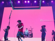 The 1975 Sukses Gebrak Jakarta