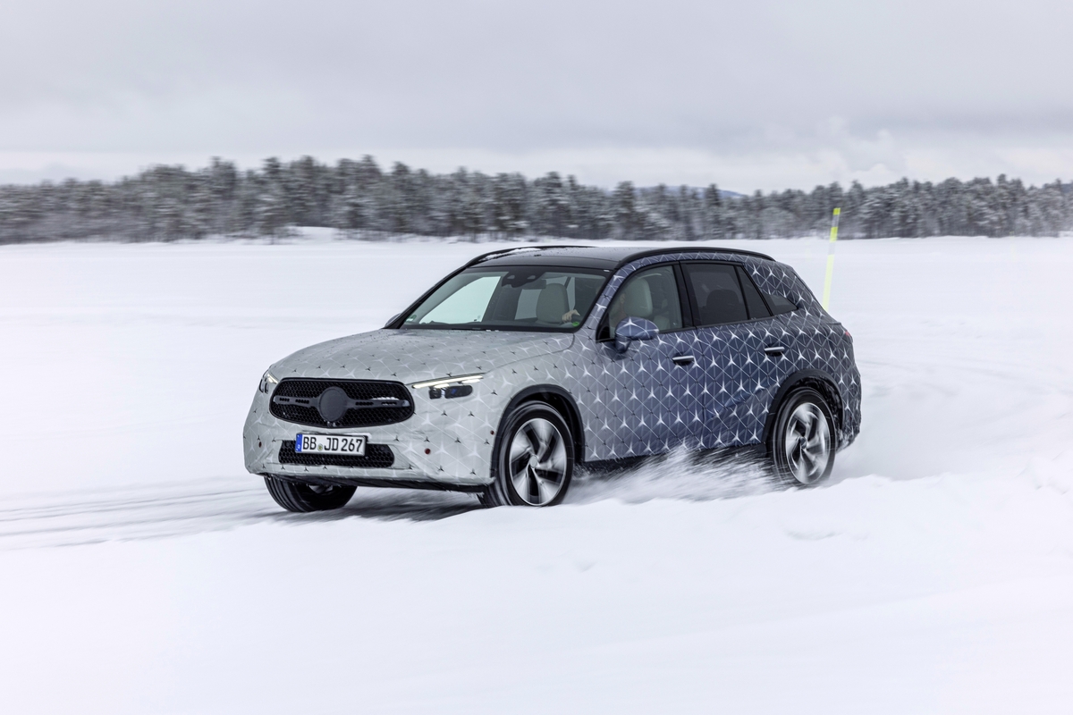 Mercedes-Benz GLC Lakukan Uji Coba di Tempat Ekstrem
