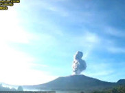 Gunung Ibu di Halmahera Barat Erupsi, Semburkan Abu Vulkanik Setinggi 1,2 Kilometer