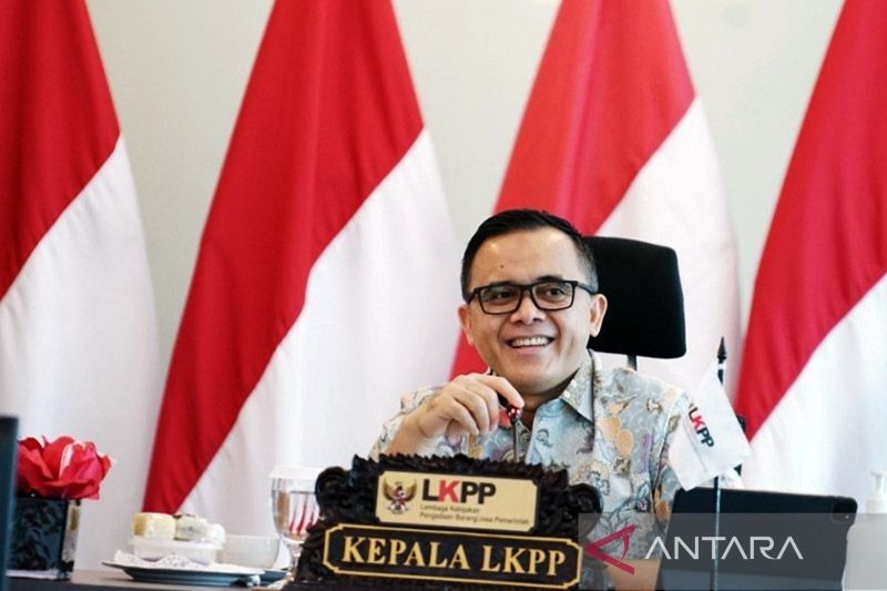 Jokowi Pilih Abdullah Azwar Anas Gantikan Tjahjo Kumolo