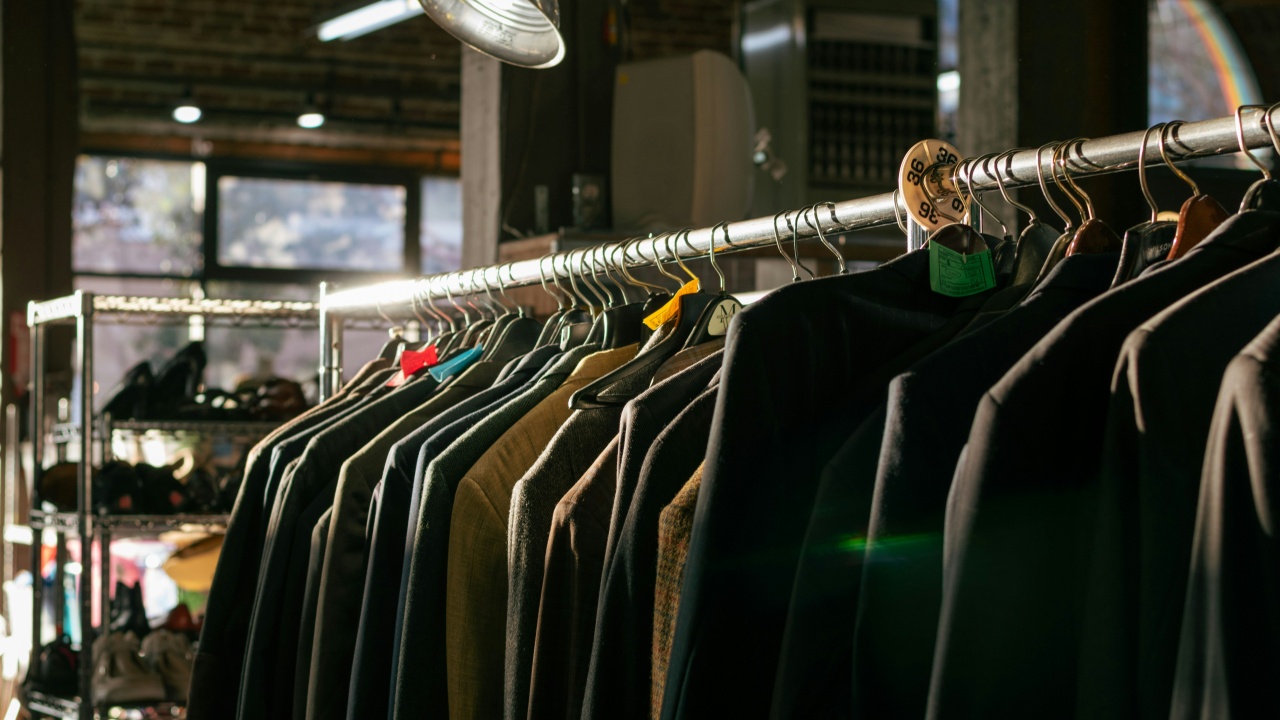 Panduan Thrifting Jakarta, Rekomendasi Seru dari Blok M Square hingga Pasar Santa