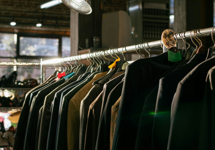 Panduan Thrifting Jakarta, Rekomendasi Seru dari Blok M Square hingga Pasar Santa