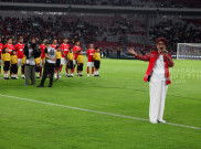 Aksi Penyanyi Pop Legendaris Rita Butar-Butar Meriahkan Pembukaan Piala Presiden 2025
