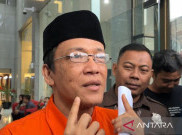 Eks Wamenaker Noel Tampil Berpeci Setelah 20 Hari Ditahan KPK, Alasannya Biar Keren