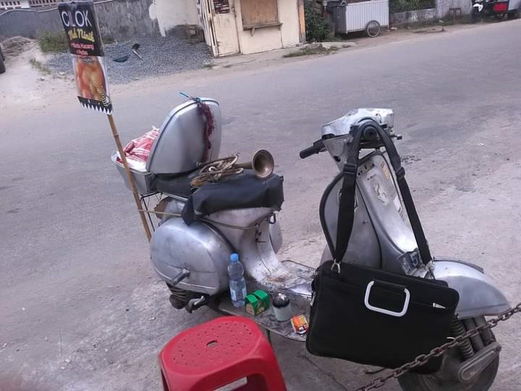 Lapak Cilok musisi jazz Purwo Rubiono di Kota Serang. (Foto: Dinas Pariwisata Cilegon)