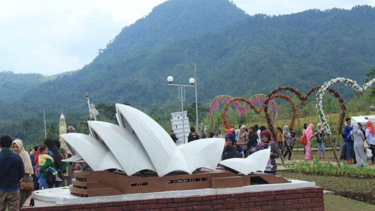 Wisata Anak The Vilage, Baturaden. (Foto/bobocantik.com)