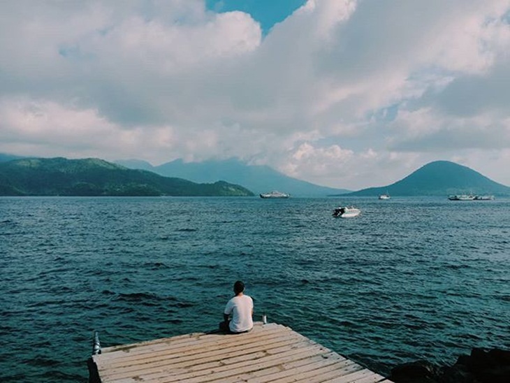 Pemandangan laut di Ternate. (Foto: instagram.com/ismawan_18)