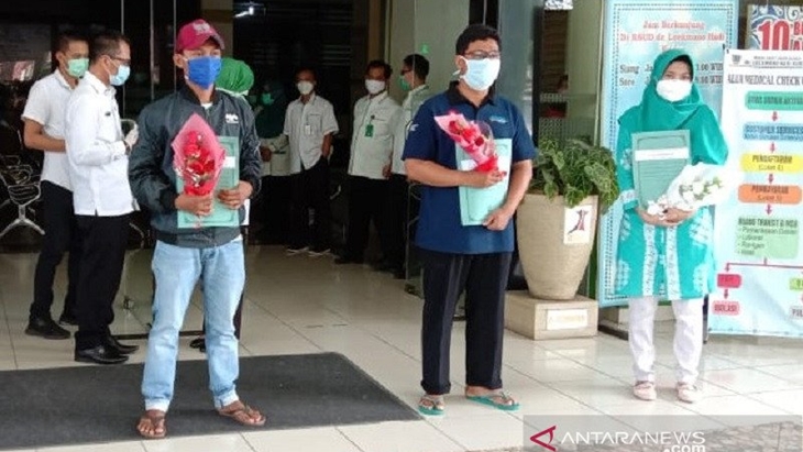 Pasien COVID-19 dinyatakan sembuh. (ANTARA/Akhmad Nazaruddin Lathif)