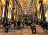 Katedral Salisbury Dijadikan Lokasi Vaksinasi COVID-19