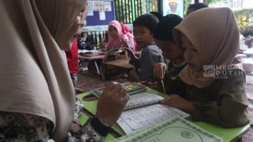 Antusias Anak-anak Ikuti Pesantren Kilat Ramadan di RPTRA Malinjo Jakarta 