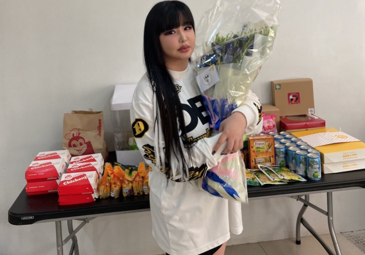  Park Bom Marah-Marah di Sosial Media, Kritik YG Entertainment yang Menyebut Penampilannya Jelek