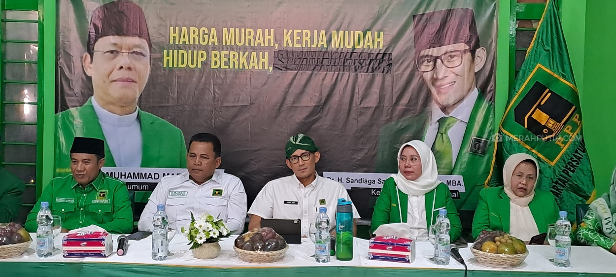 Sandiaga Uno Ajak Kader PPP DIY Giatkan Ekonomi Hijau dan Selasa Bersarung